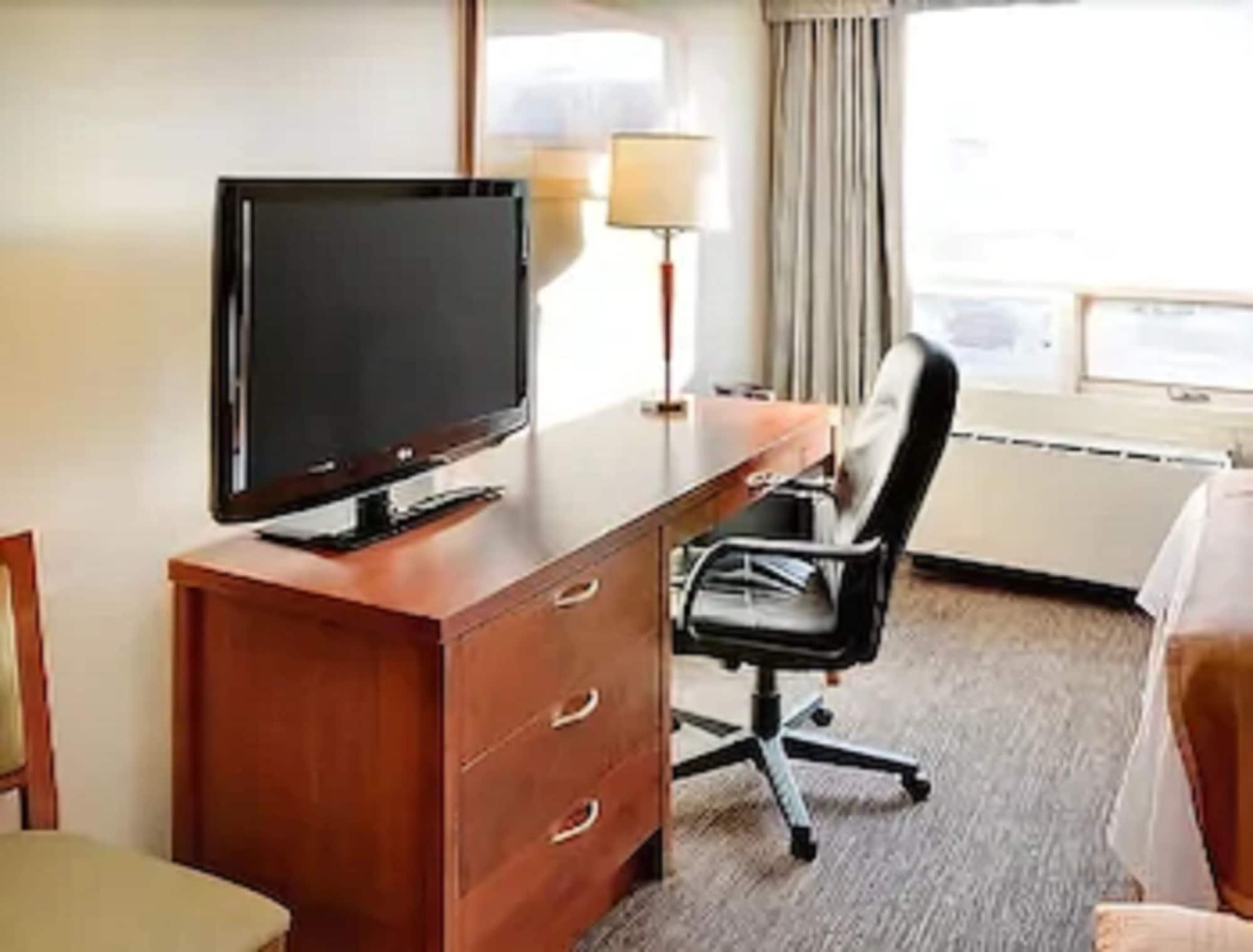 Travelodge Hotel By Wyndham Sudbury Dış mekan fotoğraf