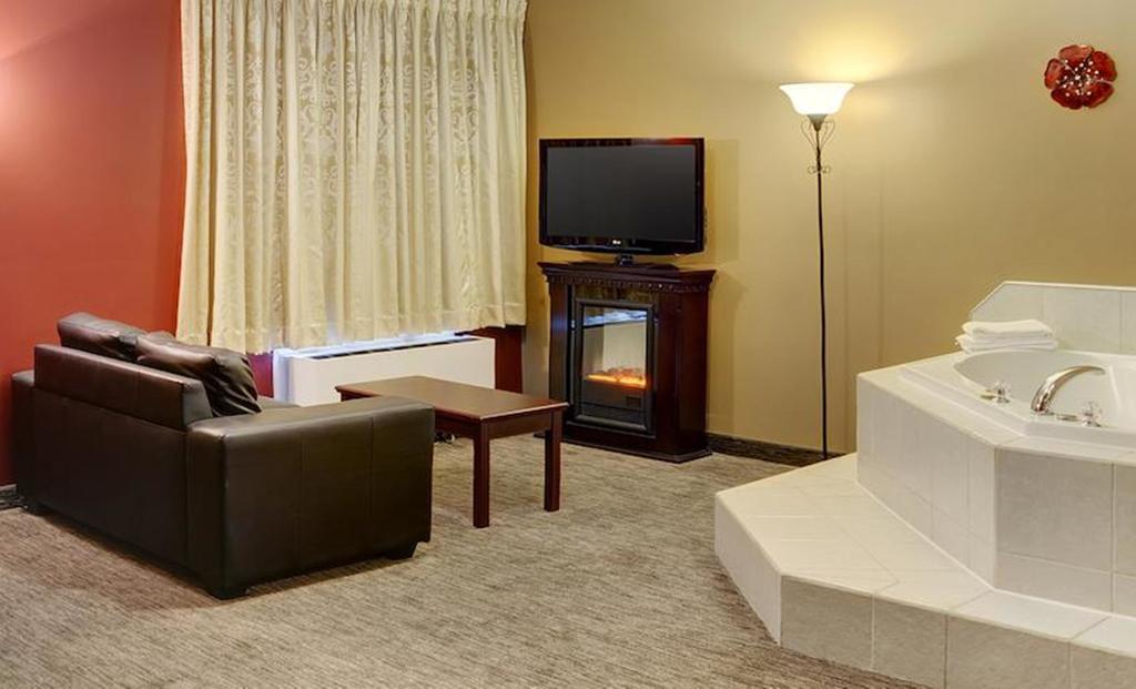 Travelodge Hotel By Wyndham Sudbury Dış mekan fotoğraf